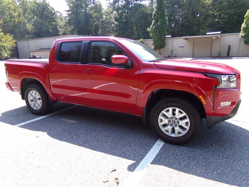 Used 2022 Nissan Frontier SV AWD/4WD image 5