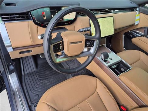 New 2026 Land Rover Range Rover SE AWD/4WD image 3