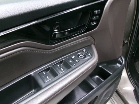 Used 2022 Honda Odyssey Elite image 25