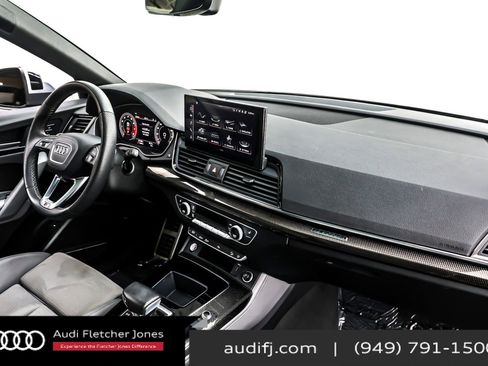 Used 2022 Audi SQ5 Premium Plus w/ Premium Plus Package image 16
