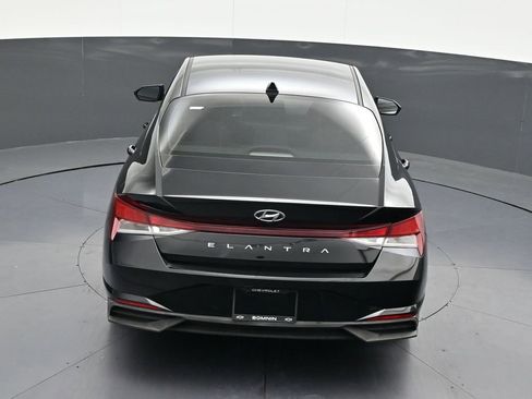 Used 2023 Hyundai Elantra SEL FWD image 25
