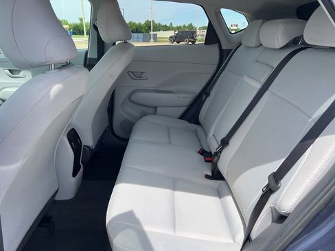 Used 2025 Hyundai Kona SEL FWD image 19