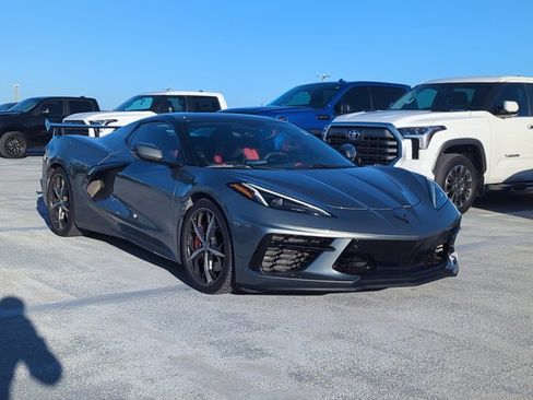 Used 2022 Chevrolet Corvette 2LT w/ Z51 Performance Package image 3
