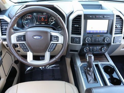 Used 2020 Ford F150 Lariat image 13