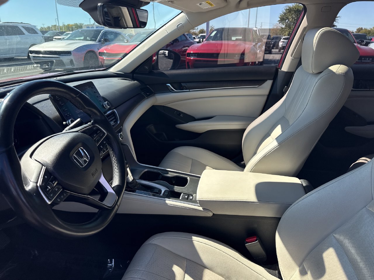 Used 2018 Honda Accord EX-L image 10