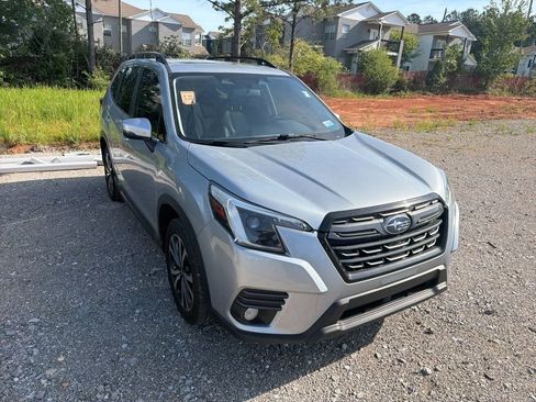 Used 2023 Subaru Forester Limited AWD/4WD image 2