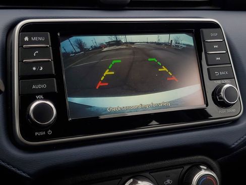 Used 2023 Nissan Versa SV image 19