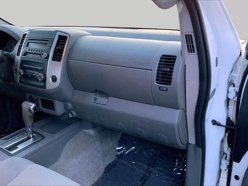 Used 2015 Nissan Frontier S RWD image 16