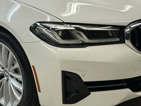 Used 2021 BMW 530i w/ Convenience Package image 6
