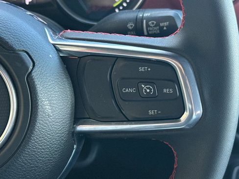 Used 2023 Jeep Wrangler Unlimited Rubicon 4xe image 28