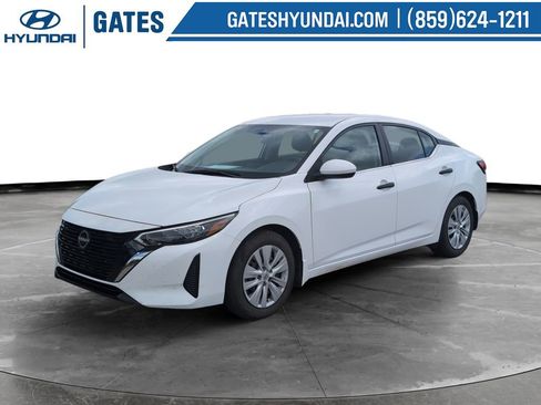 Used 2025 Nissan Sentra S FWD image 5