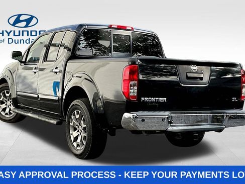 Used 2019 Nissan Frontier SL RWD image 5