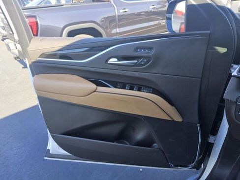 Used 2024 Cadillac Escalade Sport w/ LPO, ONYX Package AWD/4WD image 6