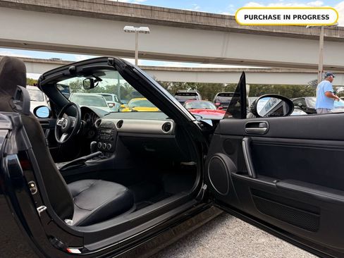 Used 2011 MAZDA MX-5 Miata Grand Touring w/ Premium Pkg RWD image 26