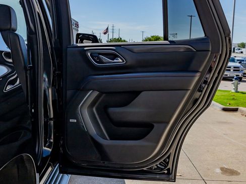Used 2021 Chevrolet Tahoe RST w/ Luxury Package AWD/4WD image 40