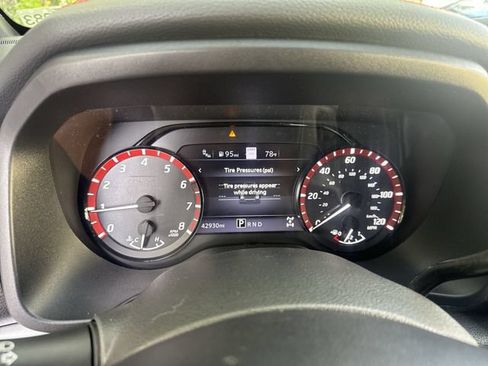 Used 2020 Nissan Titan PRO-4X w/ Pro-4x Utility Package AWD/4WD image 19