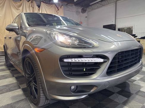 Used 2014 Porsche Cayenne GTS AWD/4WD image 6
