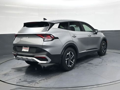 Used 2024 Kia Sportage LX image 4