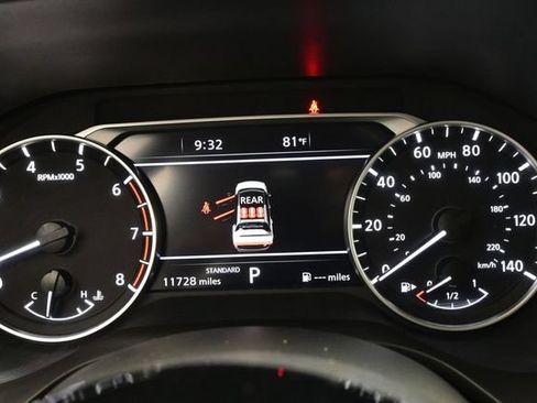 Used 2023 Nissan Rogue SL w/ SL Premium Package FWD image 30