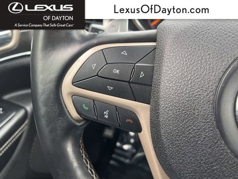 Used 2017 Jeep Grand Cherokee Limited w/ Luxury Group II image 19