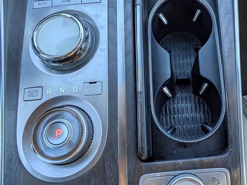 Used 2024 Genesis GV80 2.5T image 19