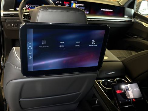 New 2026 Cadillac Escalade ESV V AWD/4WD image 21