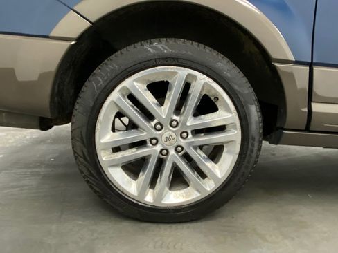 Used 2017 Ford Expedition EL King Ranch image 17