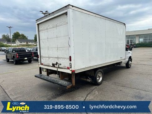 Used 2013 Ford E-450 and Econoline 450 Super Duty image 15