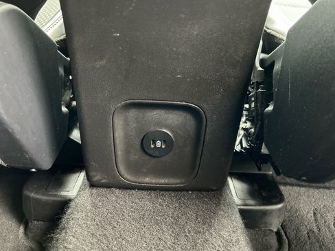 Used 2025 Ford Escape ST-Line AWD/4WD image 11