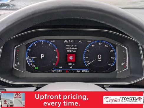 Used 2025 Volkswagen Jetta SEL FWD image 13