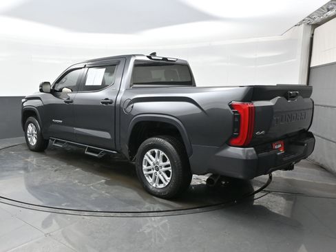 Used 2022 Toyota Tundra SR5 w/ SR5 Convenience Package image 4