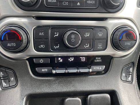 Used 2018 GMC Yukon XL SLT image 27