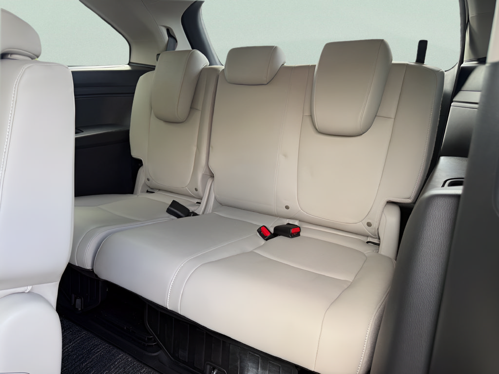 Used 2026 Honda Odyssey EX-L image 12