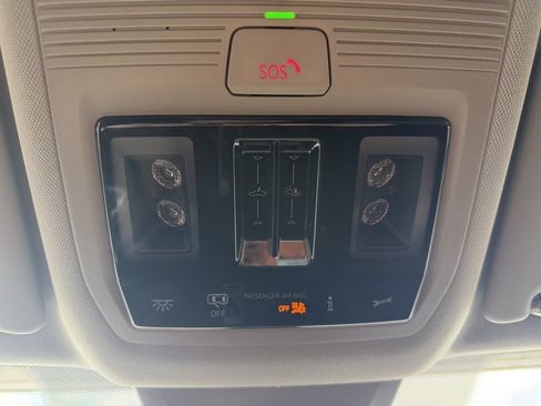 Used 2026 Volkswagen Atlas SE AWD/4WD image 23