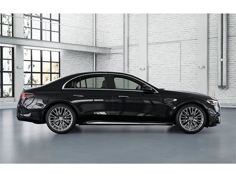 New 2026 Mercedes-Benz E 53 AMG e 4MATIC Sedan image 2