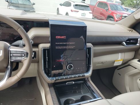 New 2026 GMC Yukon Denali RWD image 14