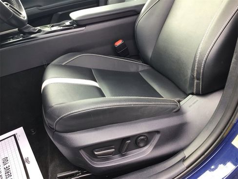 Used 2025 Toyota Camry SE image 18