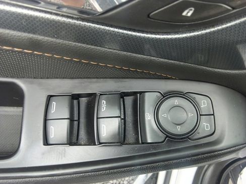Used 2019 Chevrolet Traverse Premier w/ Driver Confidence II Package FWD image 18