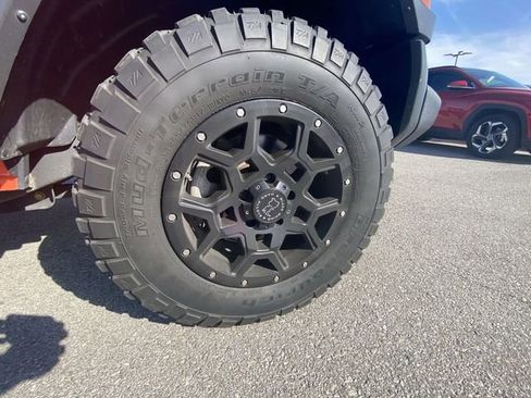 Used 2018 Jeep Wrangler Unlimited Sport S AWD/4WD image 15