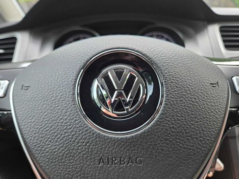 Used 2015 Volkswagen Golf S FWD image 23