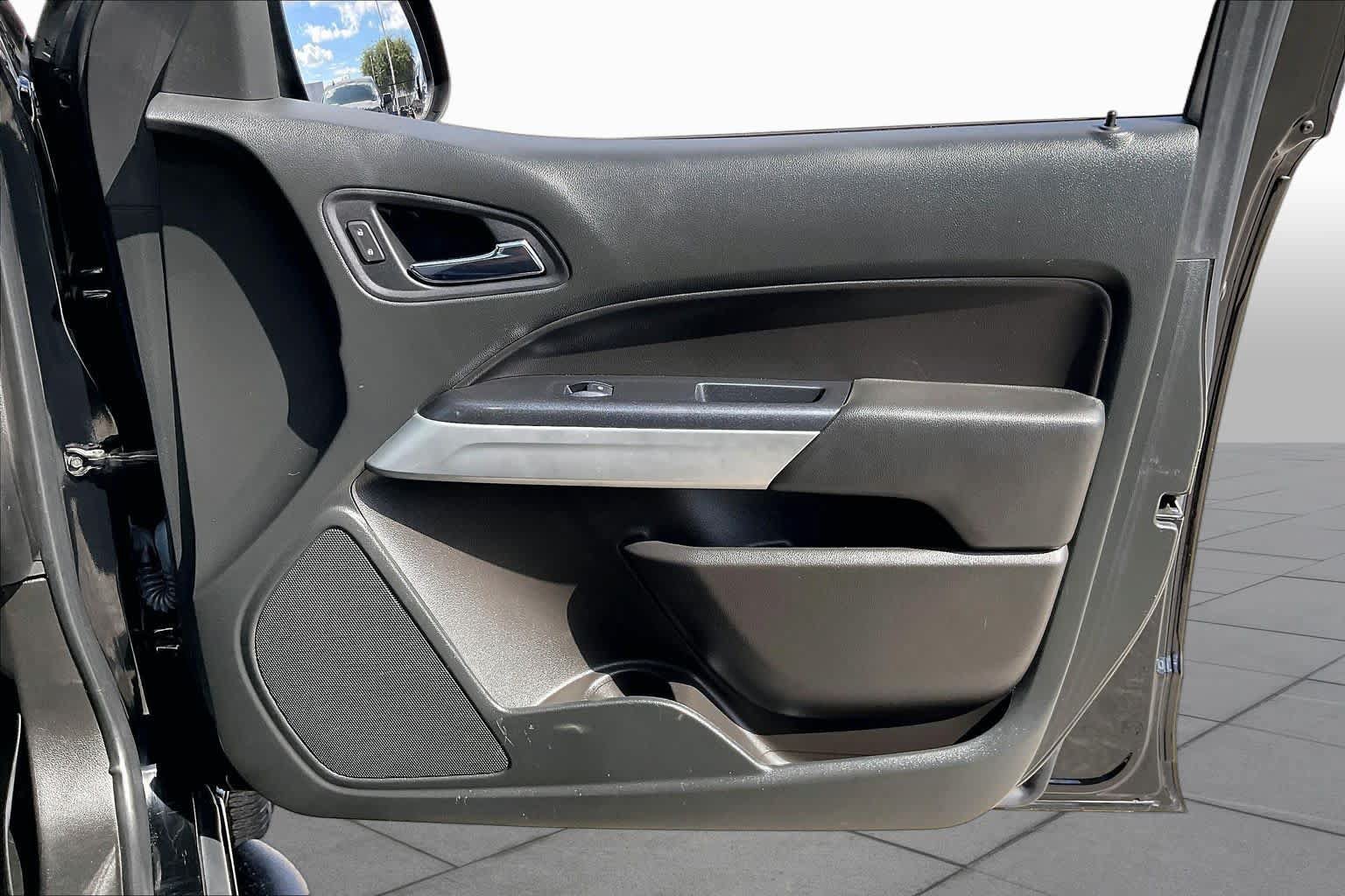 Used 2021 Chevrolet Colorado LT w/ Fleet Safety Package RWD image 22