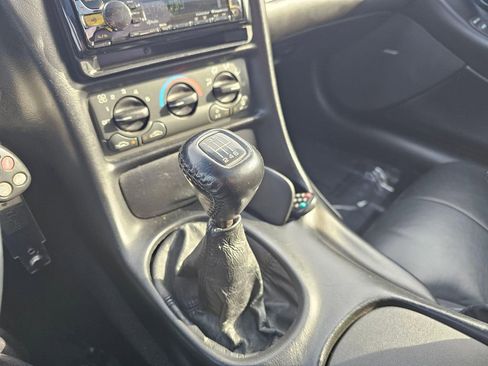 Used 1998 Chevrolet Corvette Coupe image 27