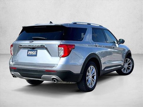 Used 2024 Ford Explorer Limited image 2