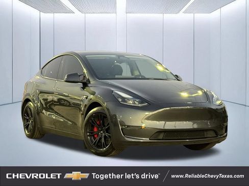 Used 2025 Tesla Model Y Performance AWD/4WD image 1