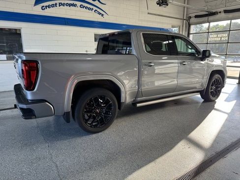 Used 2024 GMC Sierra 1500 Denali image 12