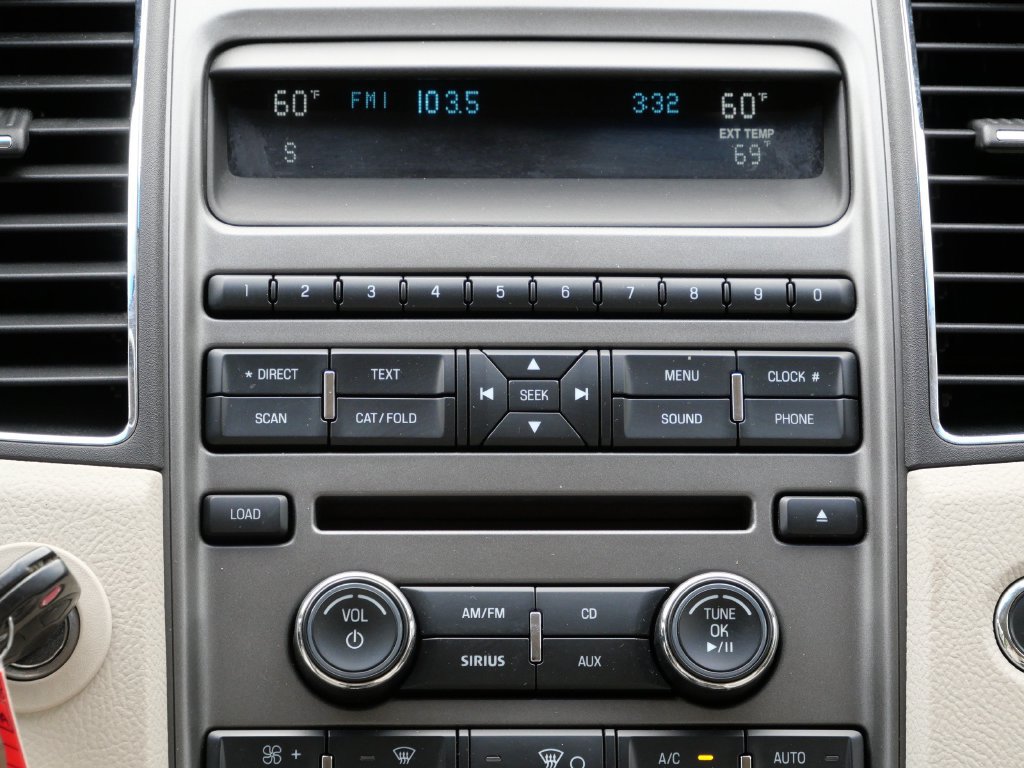 Used 2010 Ford Taurus SEL AWD/4WD image 15