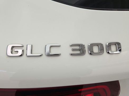 Used 2022 Mercedes-Benz GLC 300 4MATIC image 32