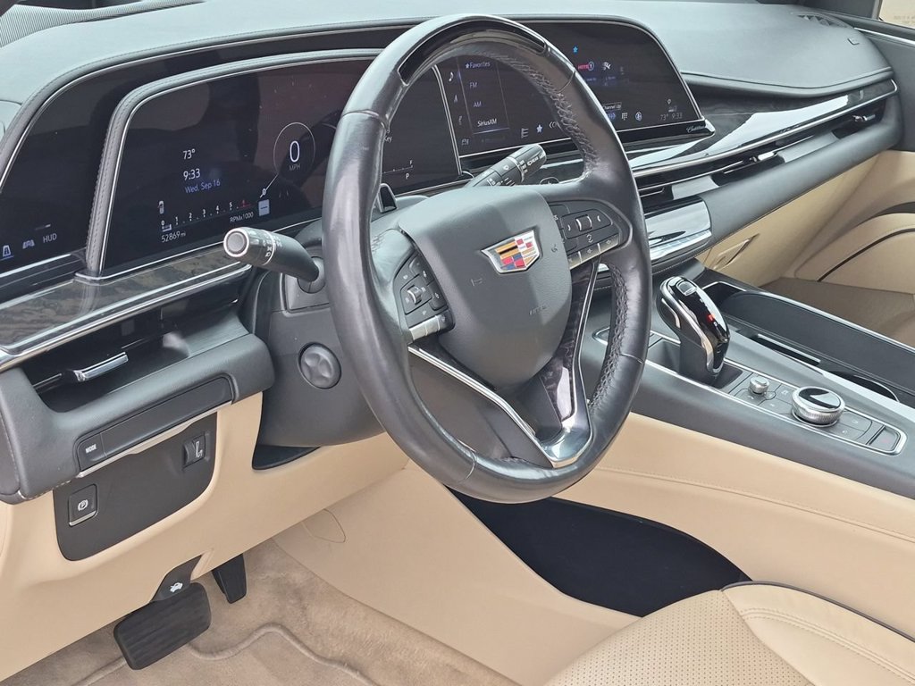 Used 2024 Cadillac Escalade Premium Luxury RWD image 10
