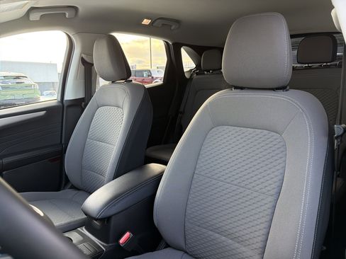 Used 2022 Ford Escape SE w/ Convenience Package image 9