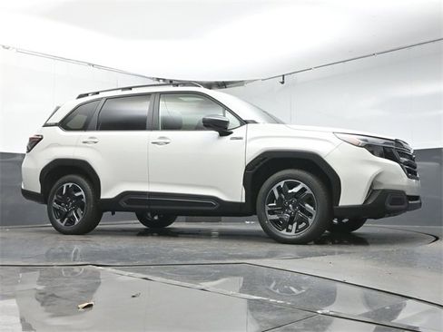 New 2025 Subaru Forester Limited image 34